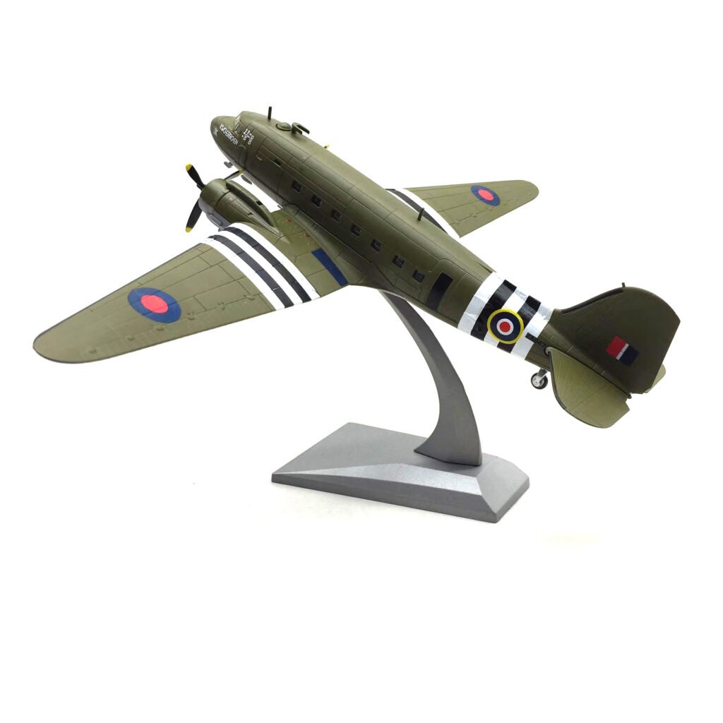 C-47 (Großbritannien),  1:00,  NU10018 – Militärflugzeuge – bbhob...