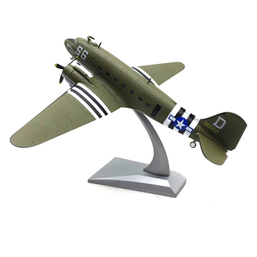 C-47（D）,  1:100,  NU10019 - 軍用機 - bbhob...