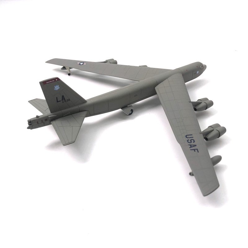 B-52,  1:200,  NU20002 – Militärflugzeuge – bbhobbymodels
