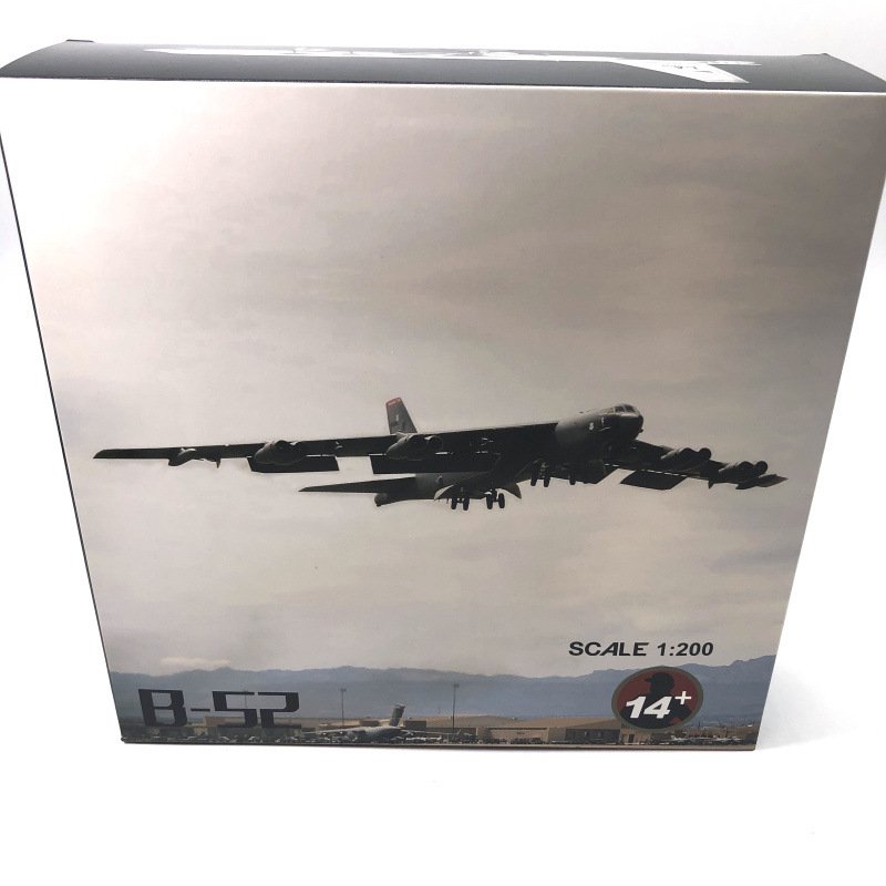 B-52,  1:200,  NU20002 – Militärflugzeuge – bbhobbymodels