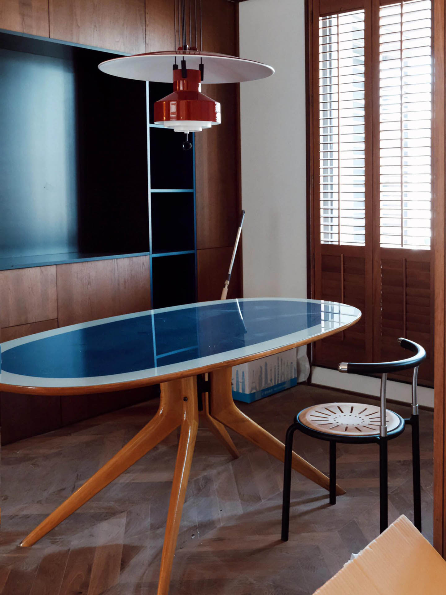 Oval tempered glass dining table with solid ash tripod base - mid-century dining set with the QONKA HOME sideboard