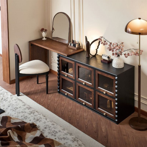 Dressing table