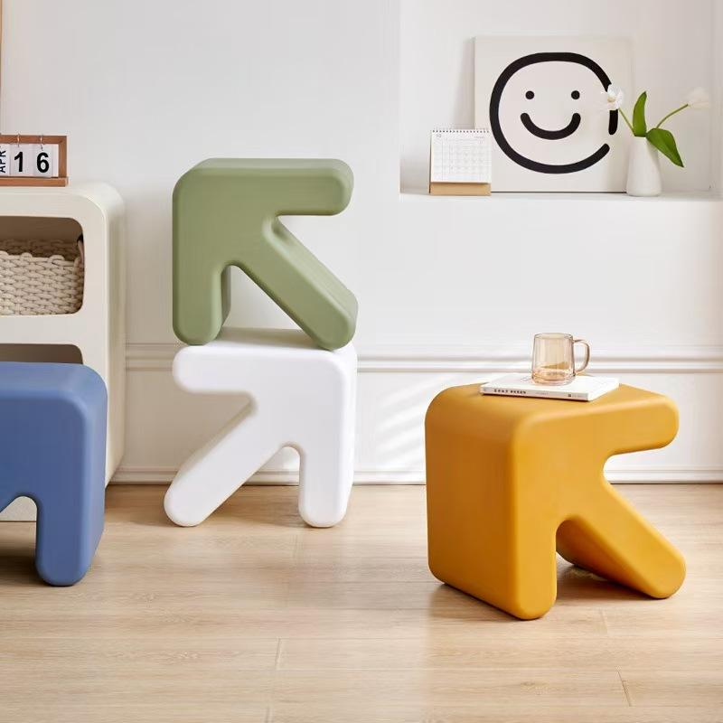 Cute Cartoon-Themed Children’s Arrow Stool - kids furniture - QONKA HOME