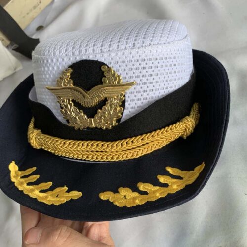 قبعات الضابطات العسكريات - قبعات الضابطات العسكريات...