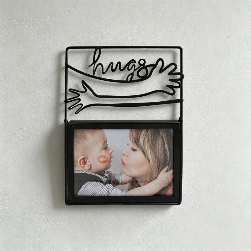 Metal Wall Photo Frame - Love & Friendship - life-dec...
