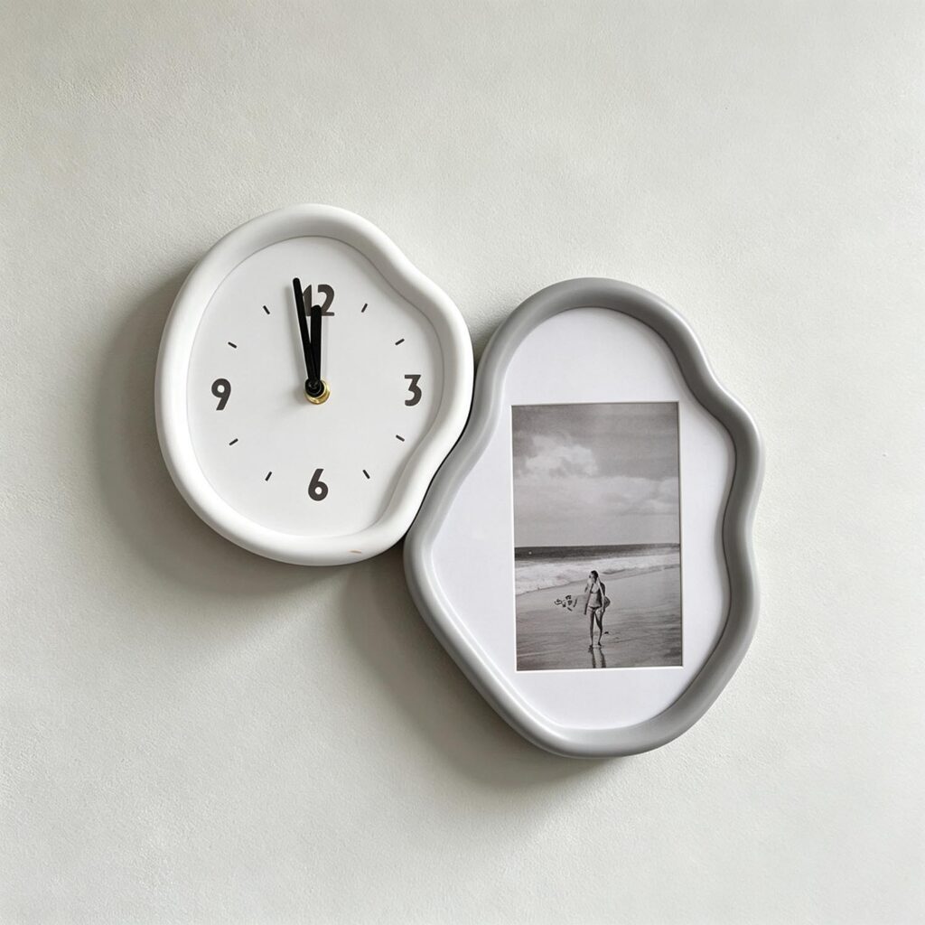 Cloud‑Shaped Wooden Clock & Photo Frame Set - Wall Signs - life-deco.com