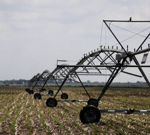 Center‑pivot irrigation machine - Irrigation Equipment - bochenagrimachinery.com
