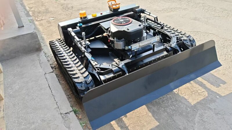 LM1200 Tracked Lawn Mower - Lawn Mower - jinzhongglobal.com