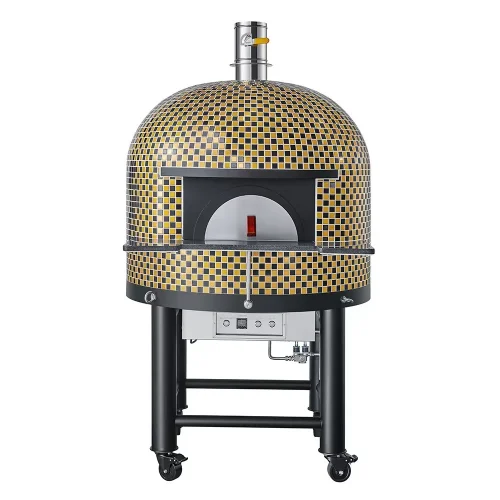 Neapolitan dome pizza oven reaching 500°C baking temperature
