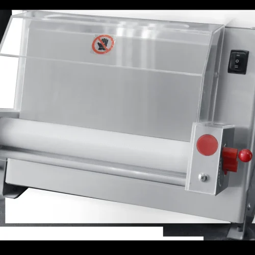 Pizza base output from R&M single-stage electric pizza dough roller