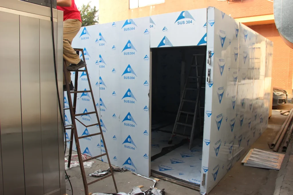 Insulated cold-room panel walls in R&M custom walk-in proofer room