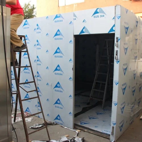 Insulated cold-room panel walls in R&M custom walk-in proofer room