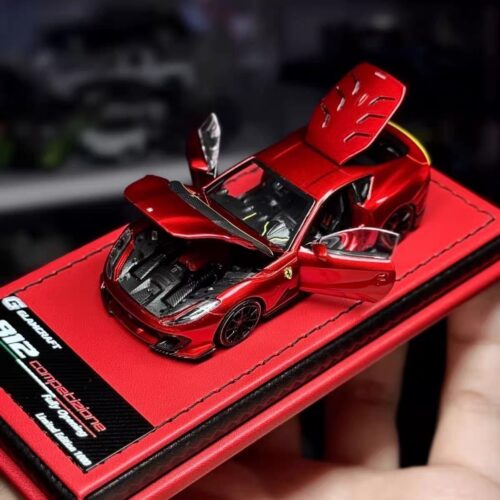 GLAMCRAFT 1:64 812 Competizione supercar overall side display view