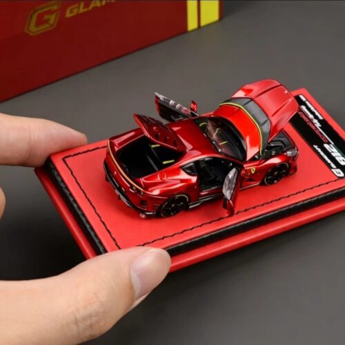 GLAMCRAFT 812 Competizione die‑cast model hand held side view