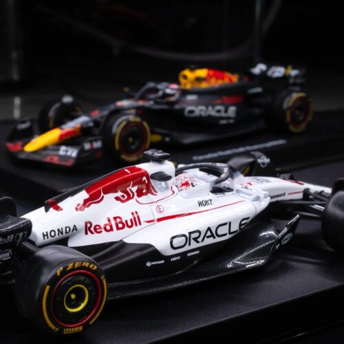 Bburago RB21 racing replica rear aerodynamic component detail view