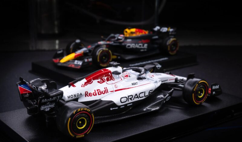 Bburago RB21 racing replica rear aerodynamic component detail view