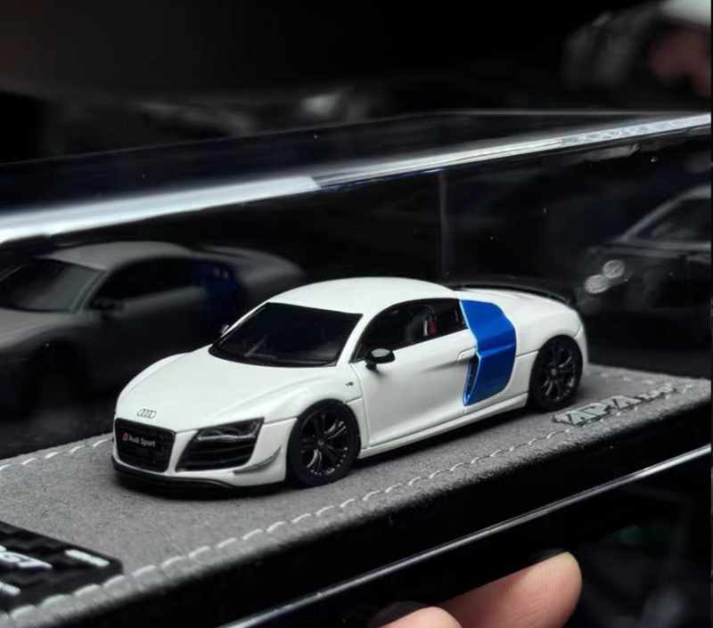 Paint detail shot 1:64 GT style miniature diecast car
