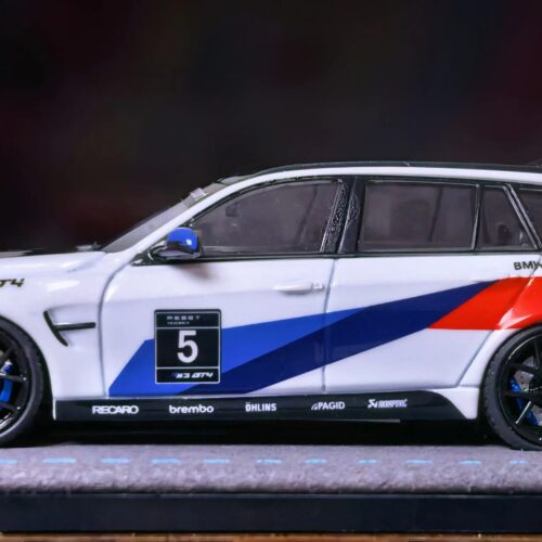 1/64 scale F81 M3 GT4 CS Touring limited edition car model photo
